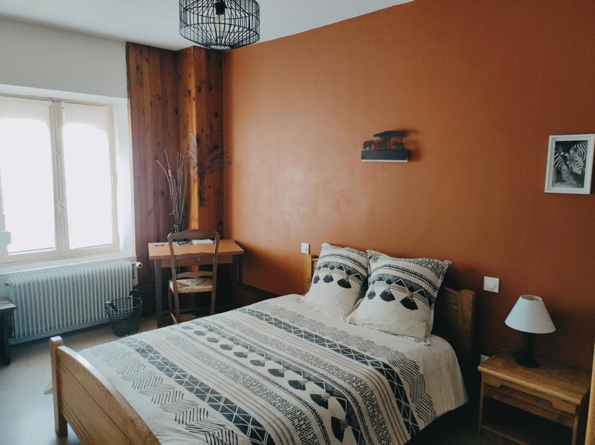 Le Ys Lounge Bar Hotel Badonviller Kültér fotó