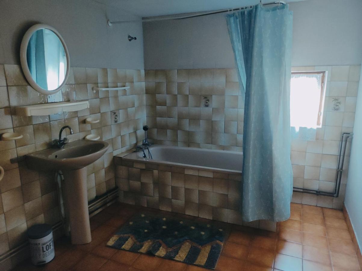 Le Ys Lounge Bar Hotel Badonviller Kültér fotó